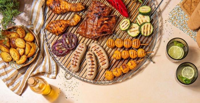 bonap-bbq-inspiratie-rooster-met-bbqvlees-en-grillgroeten