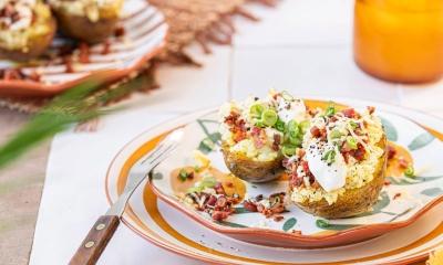 Loaded potatoes met breugelspek
