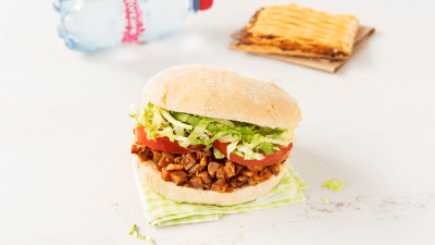 Belegd broodje warm - Breugeltje met confituurtaartje