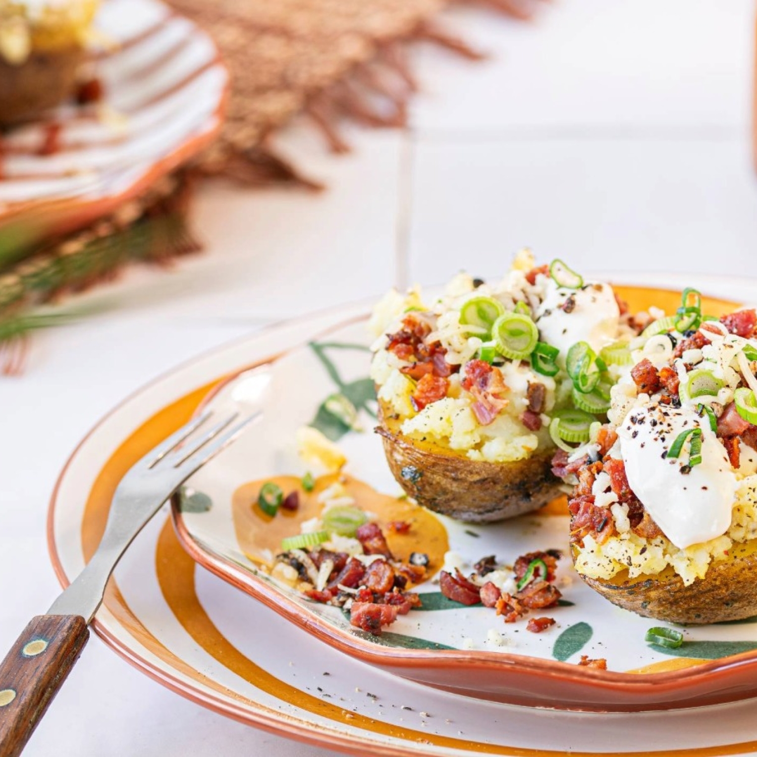 Loaded potatoes met breugelspek
